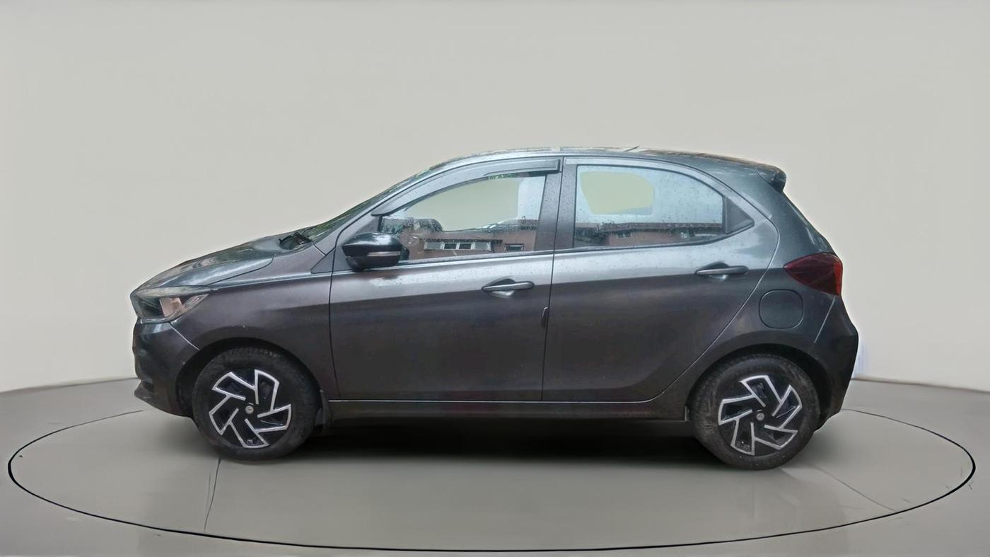 2022 Tata Tiago XTA PETROL, Petrol, Automatic, 54,584 km, exterior