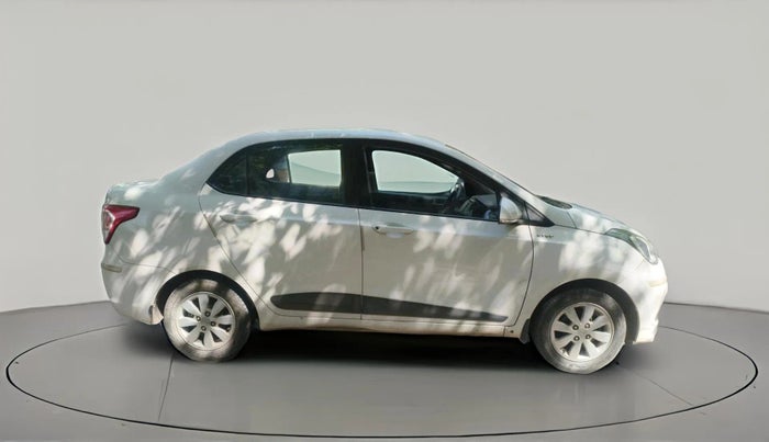 2016 Hyundai Xcent SX 1.2, Petrol, Manual, 44,409 km, exterior