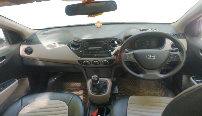 2016 Hyundai Xcent SX 1.2, Petrol, Manual, 44,409 km, interior