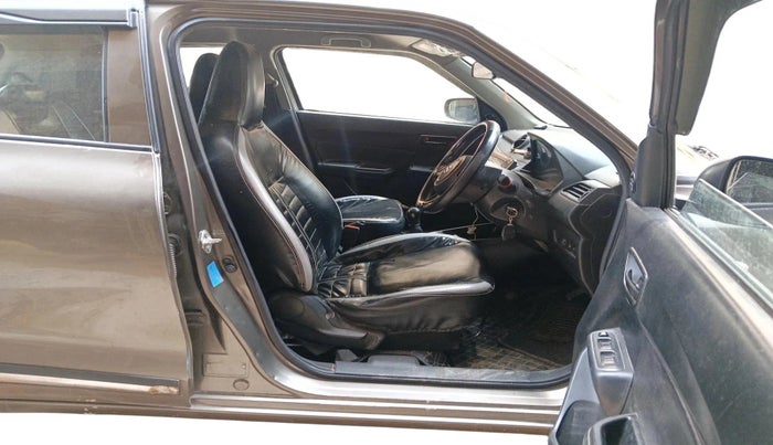 2019 Maruti Swift LXI, CNG, Manual, 61,355 km, interior
