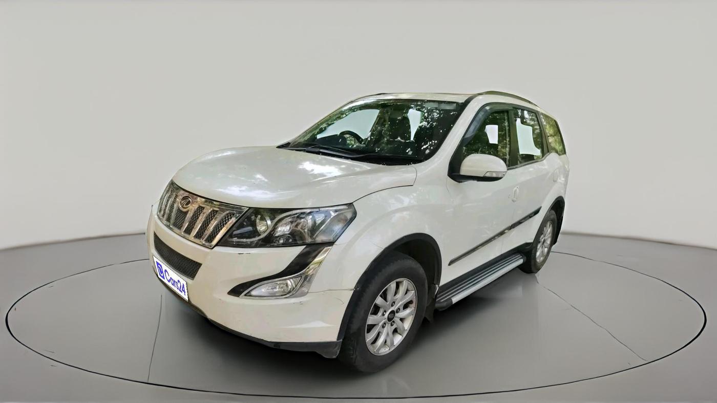 2016 Mahindra XUV500 W10 1.99, Diesel, Manual, 71,420 km, exterior