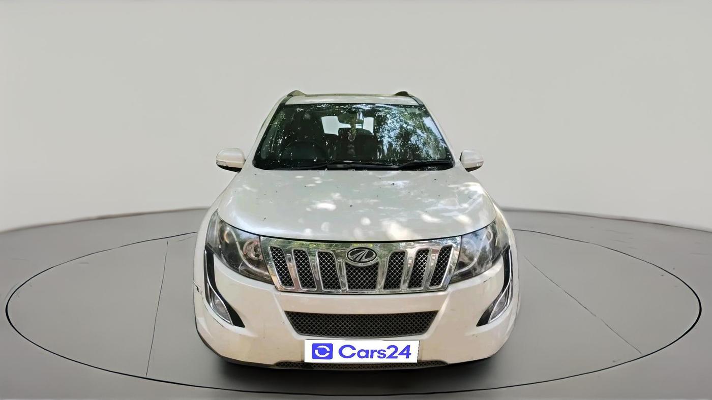 2016 Mahindra XUV500 W10 1.99, Diesel, Manual, 71,420 km, exterior