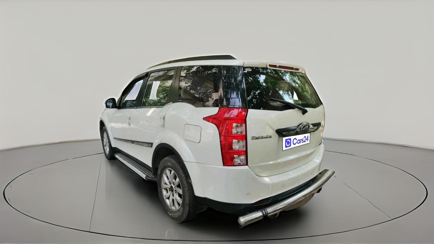 2016 Mahindra XUV500 W10 1.99, Diesel, Manual, 71,420 km, exterior