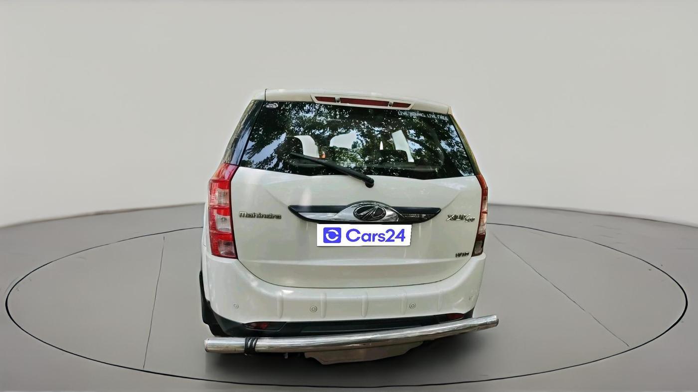 2016 Mahindra XUV500 W10 1.99, Diesel, Manual, 71,420 km, exterior