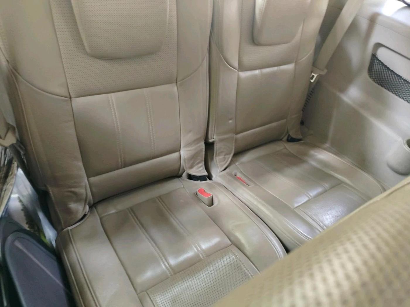 2016 Mahindra XUV500 W10 1.99, Diesel, Manual, 71,420 km, interior
