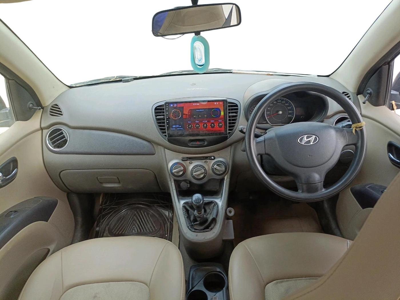 2013 Hyundai i10 MAGNA 1.1, Petrol, Manual, 59,078 km, interior