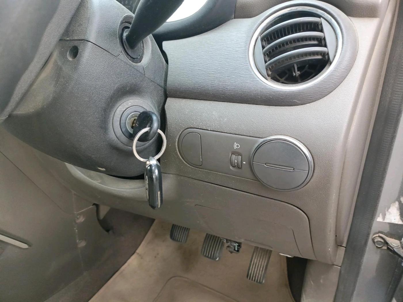 2013 Hyundai i10 MAGNA 1.1, Petrol, Manual, 59,078 km, interior