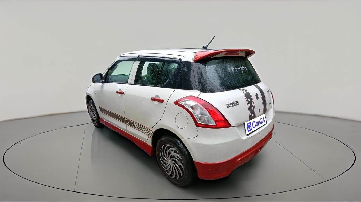 2016 Maruti Swift LXI (O), CNG, Manual, 57,682 km, exterior