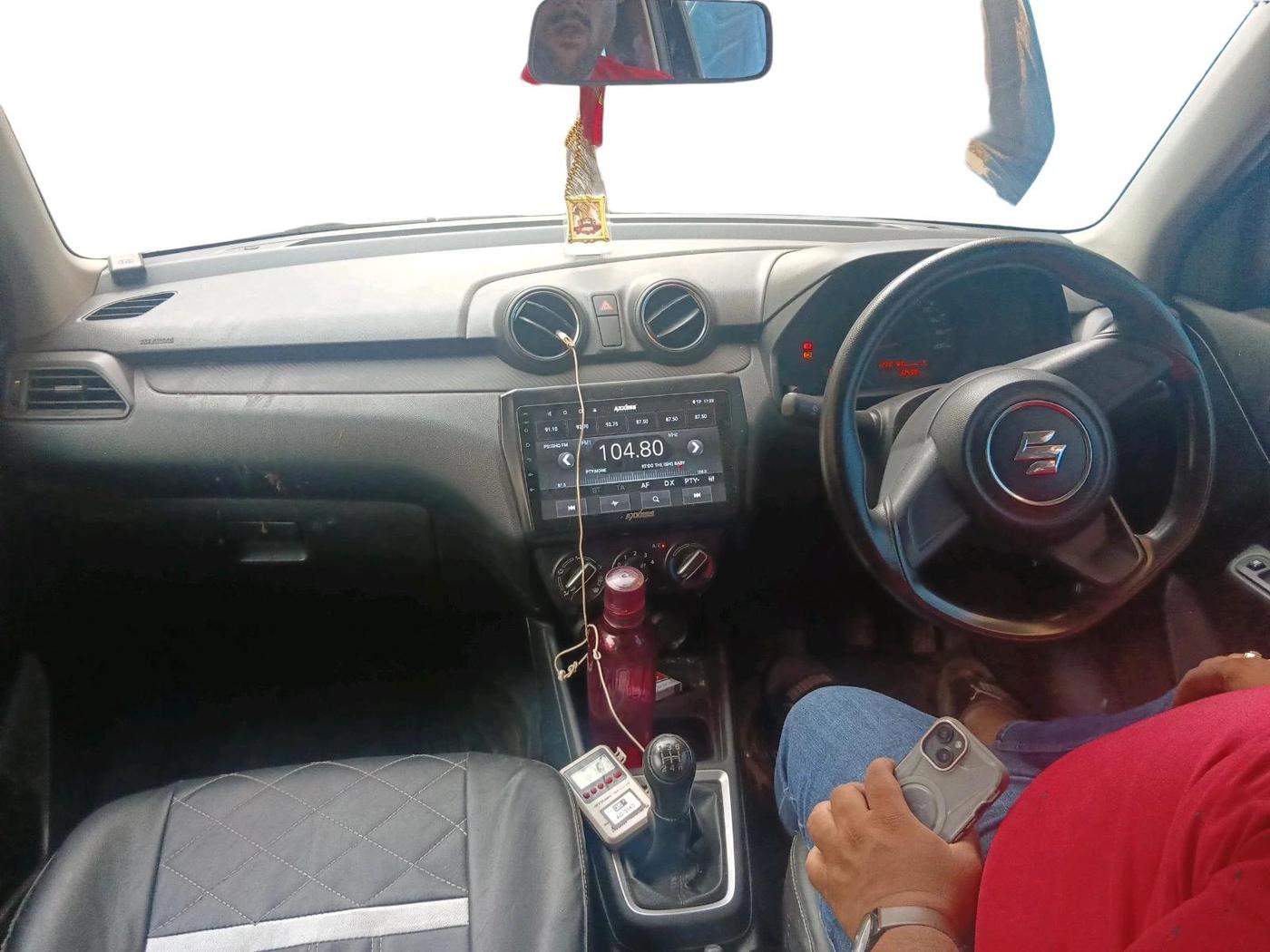 2020 Maruti Swift LXI, Petrol, Manual, 32,439 km, interior