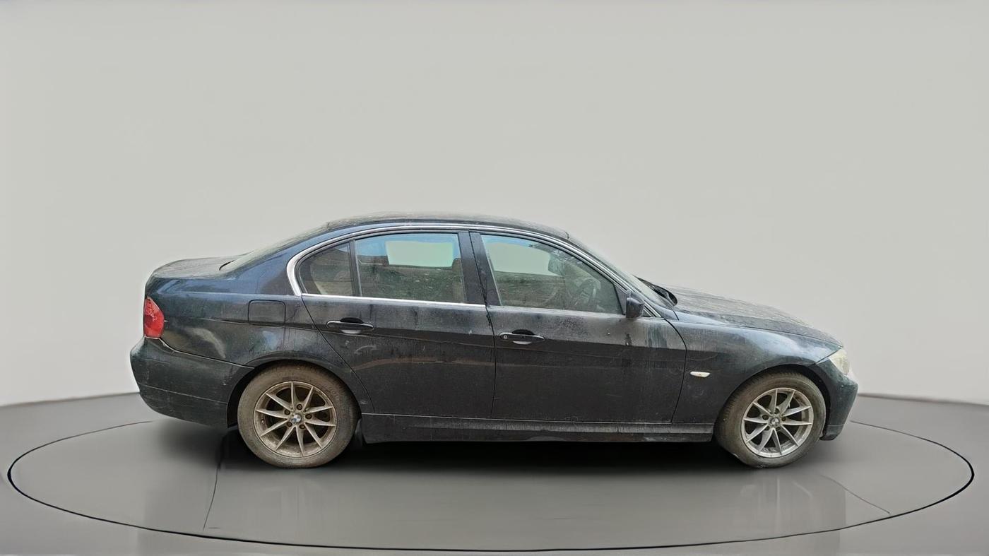 2011 BMW 3 Series 320i, Petrol, Automatic, 2,00,000 km, exterior
