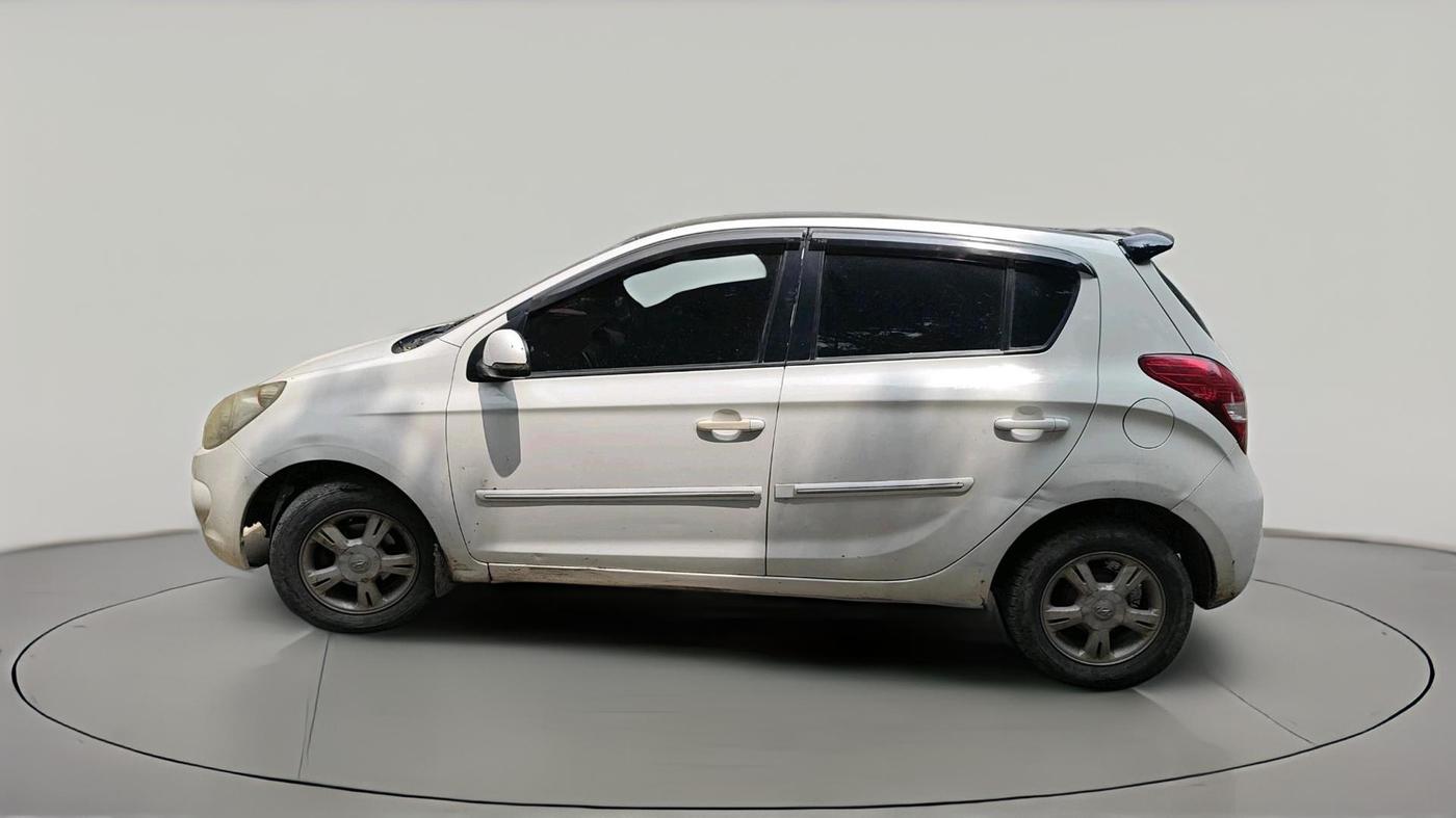 2011 Hyundai i20 SPORTZ 1.2, CNG, Manual, 1,60,727 km, exterior