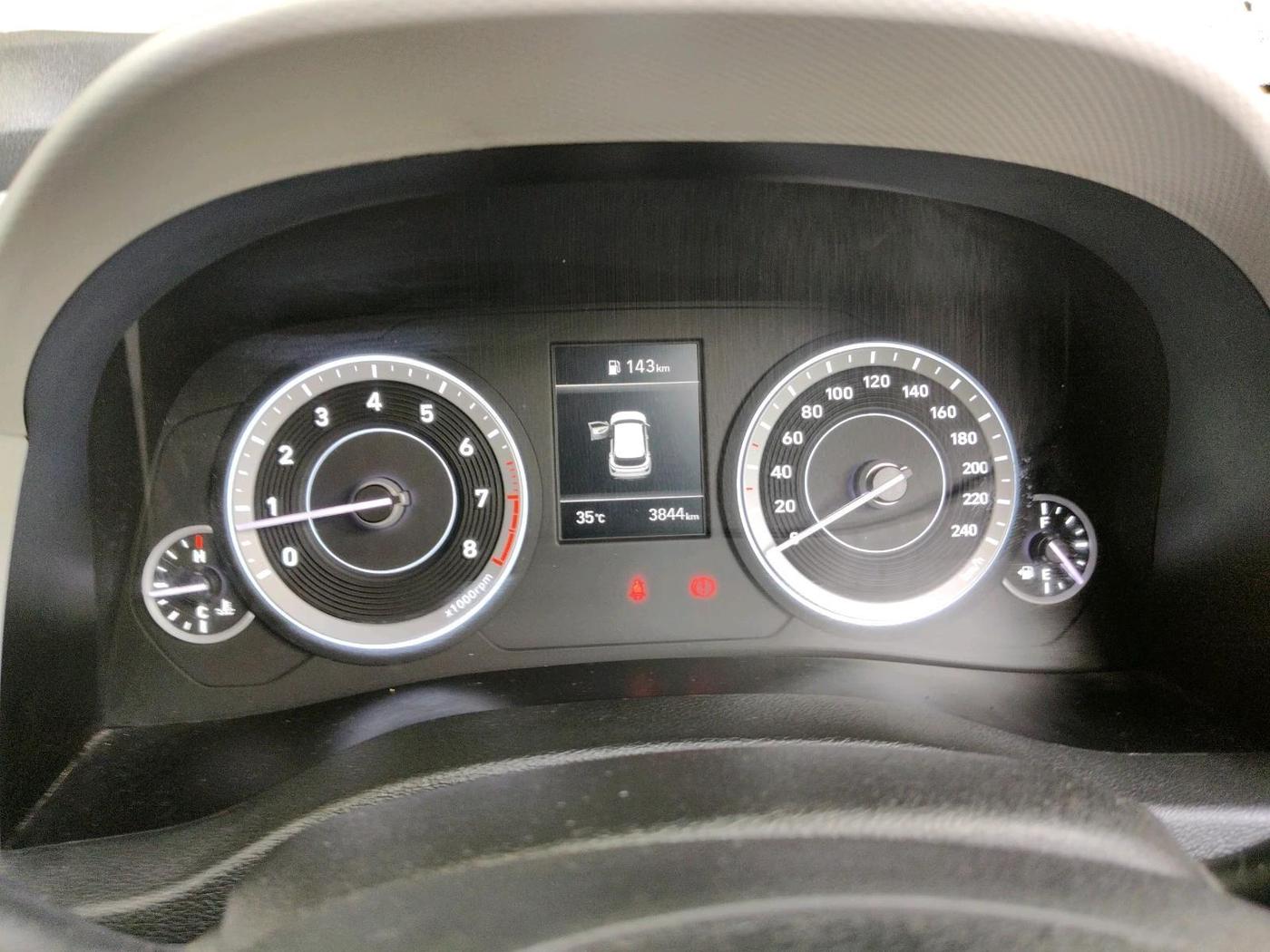 2022 Hyundai Creta EX 1.5 PETROL, Petrol, Manual, 3,844 km, interior