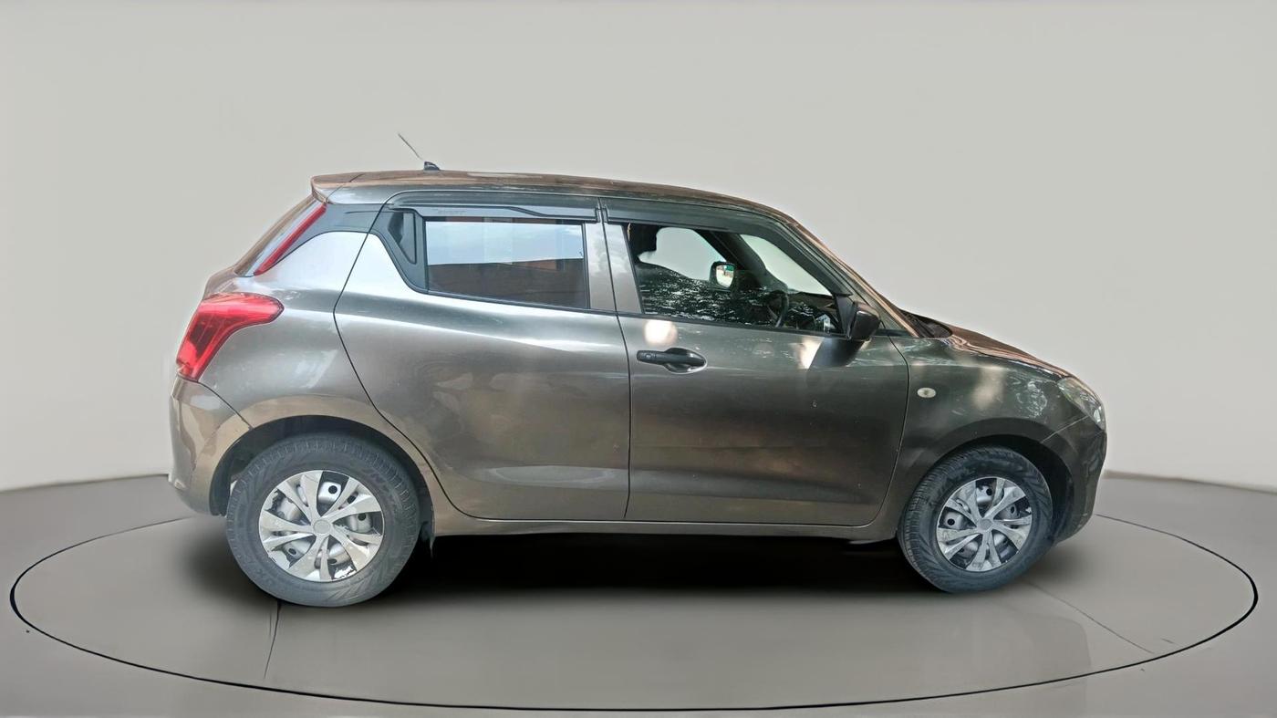 2022 Maruti Swift LXI, Petrol, Manual, 26,881 km, exterior