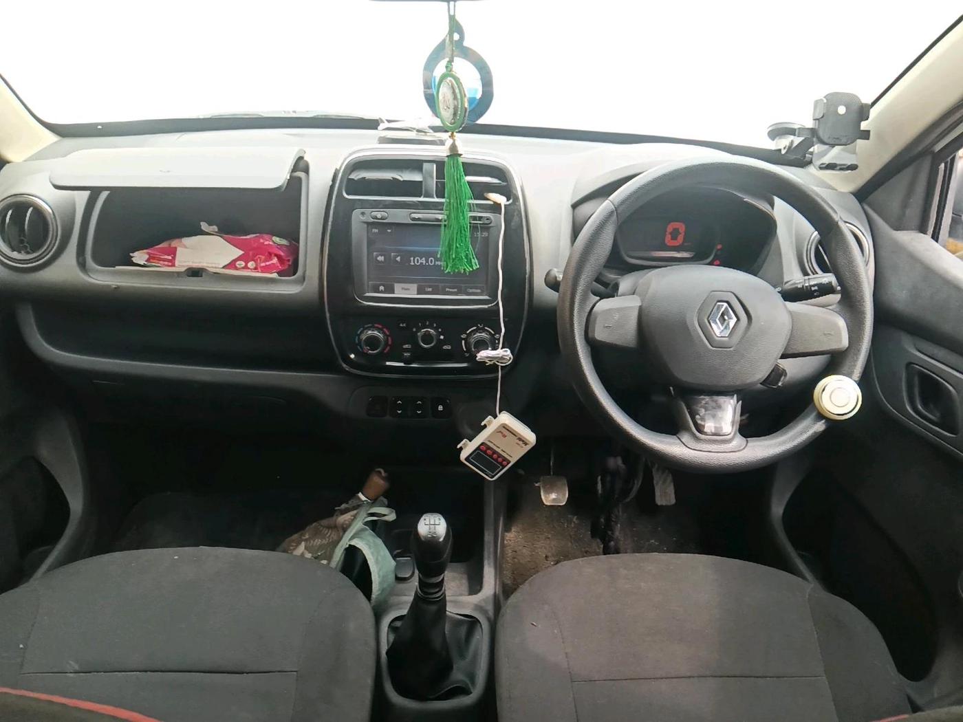 2016 Renault Kwid RXT 0.8, Petrol, Manual, 43,302 km, interior