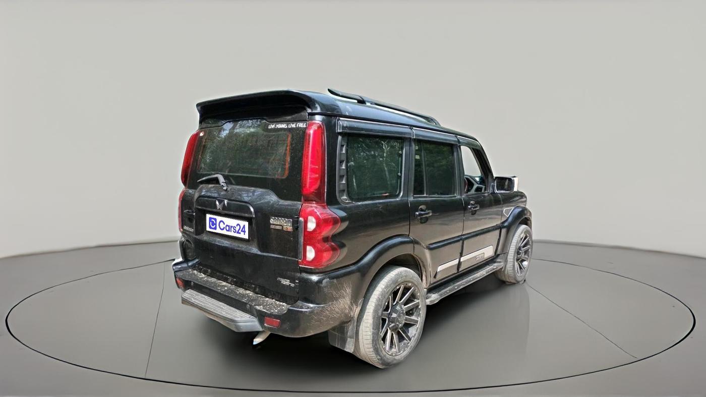 2019 Mahindra Scorpio S9, Diesel, Manual, 75,476 km, exterior