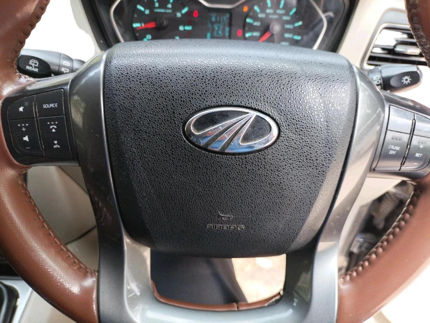 2019 Mahindra Scorpio S9, Diesel, Manual, 75,476 km, interior