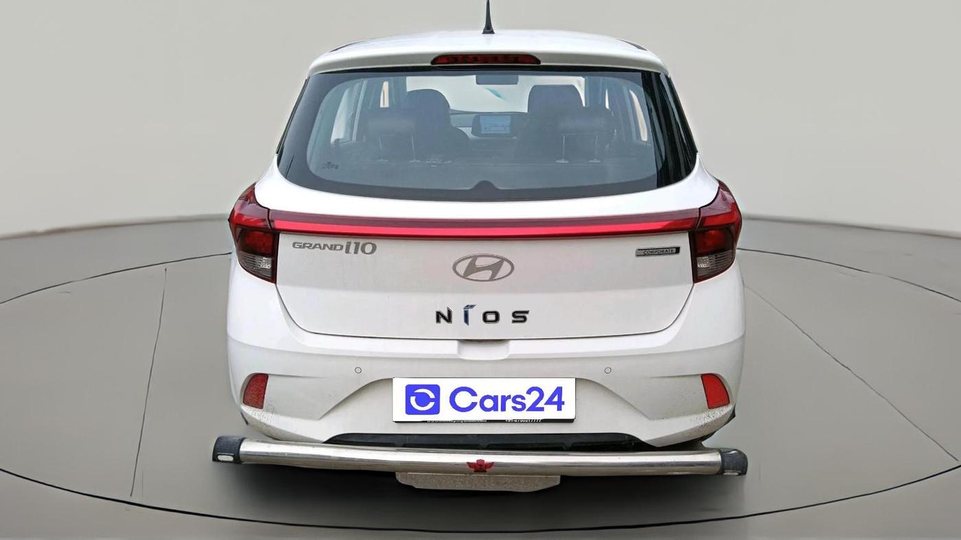 2024 Hyundai GRAND I10 NIOS MAGNA CORPORATE EDITION 1.2 KAPPA VTVT, Petrol, Manual, 4,588 km, exterior