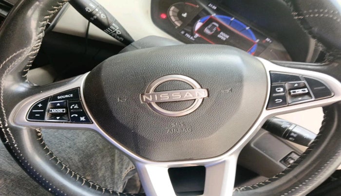 2021 Nissan MAGNITE XV MT, Petrol, Manual, 1,31,935 km, interior