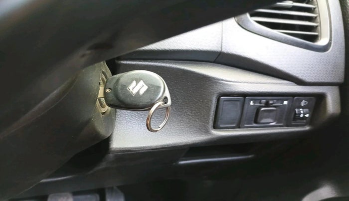 2020 Maruti Vitara Brezza LXI, Petrol, Manual, 62,273 km, interior