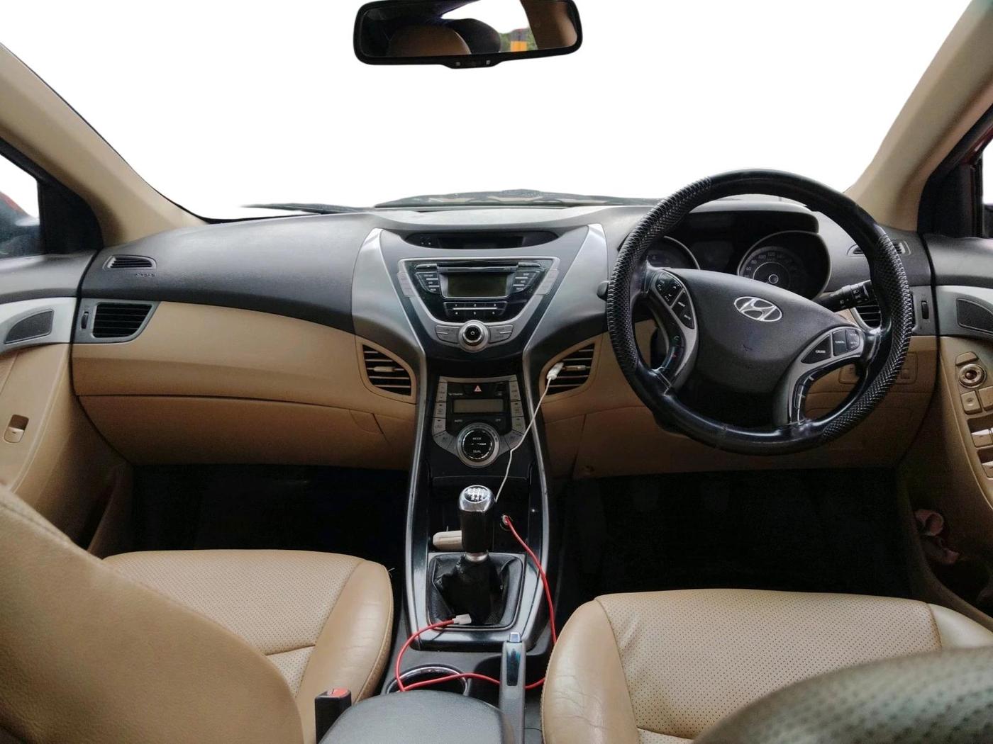 2014 Hyundai New Elantra 1.8 SX MT VTVT, Petrol, Manual, 83,127 km, interior