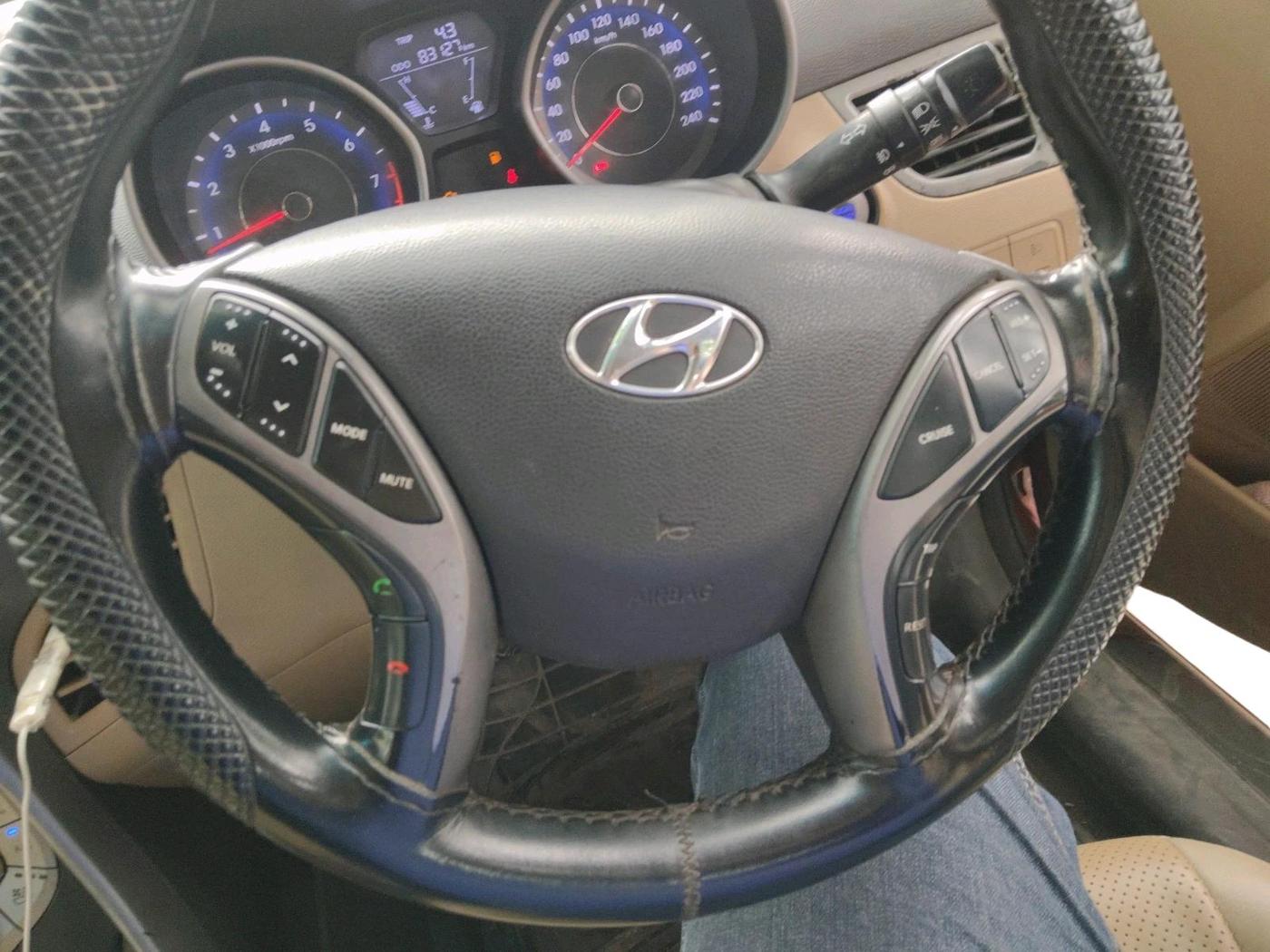 2014 Hyundai New Elantra 1.8 SX MT VTVT, Petrol, Manual, 83,127 km, interior