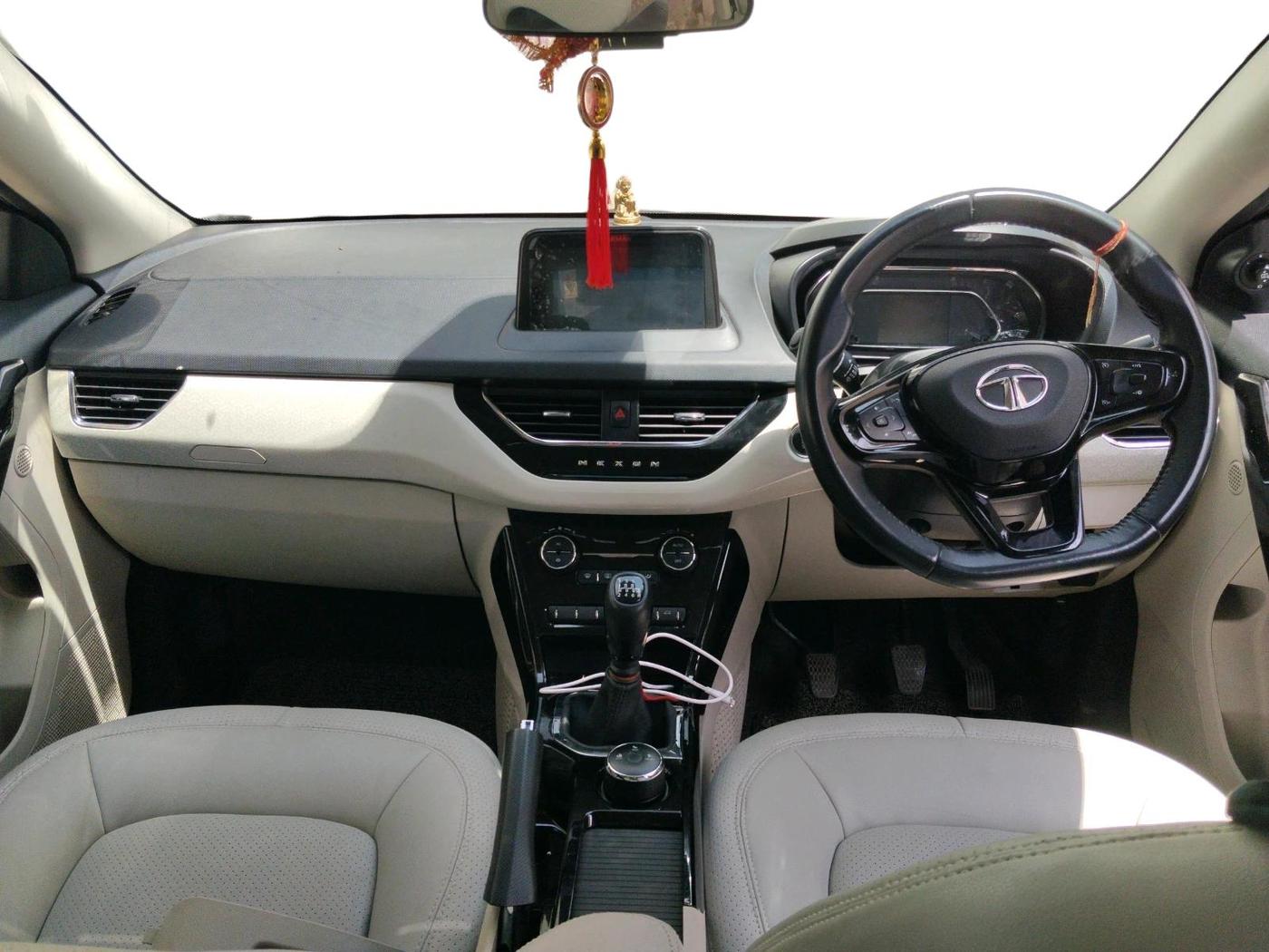 2023 Tata NEXON XZ PLUS PETROL SUNROOF, Petrol, Manual, 35,207 km, interior