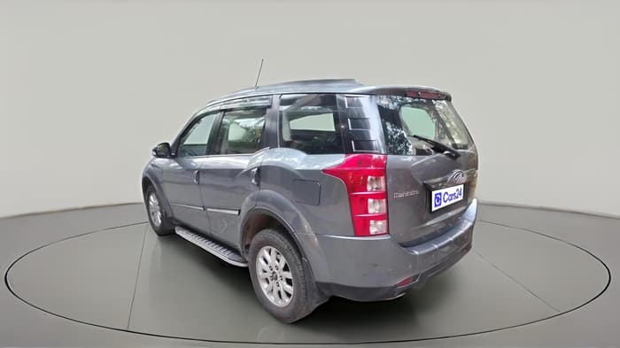 2017 Mahindra XUV500 W10 1.99, Diesel, Manual, 1,40,053 km, exterior