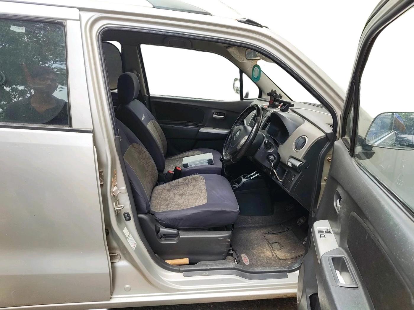 2012 Maruti Wagon R 1.0 LXI, Petrol, Manual, 72,768 km, interior