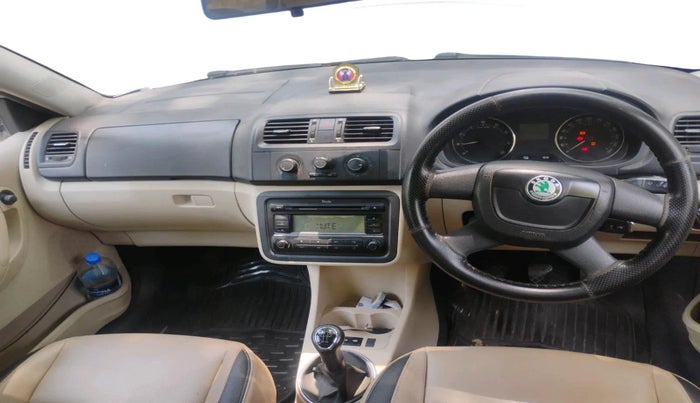 2011 Skoda Fabia ELEGANCE 1.2 MPI, Petrol, Manual, 96,043 km, interior