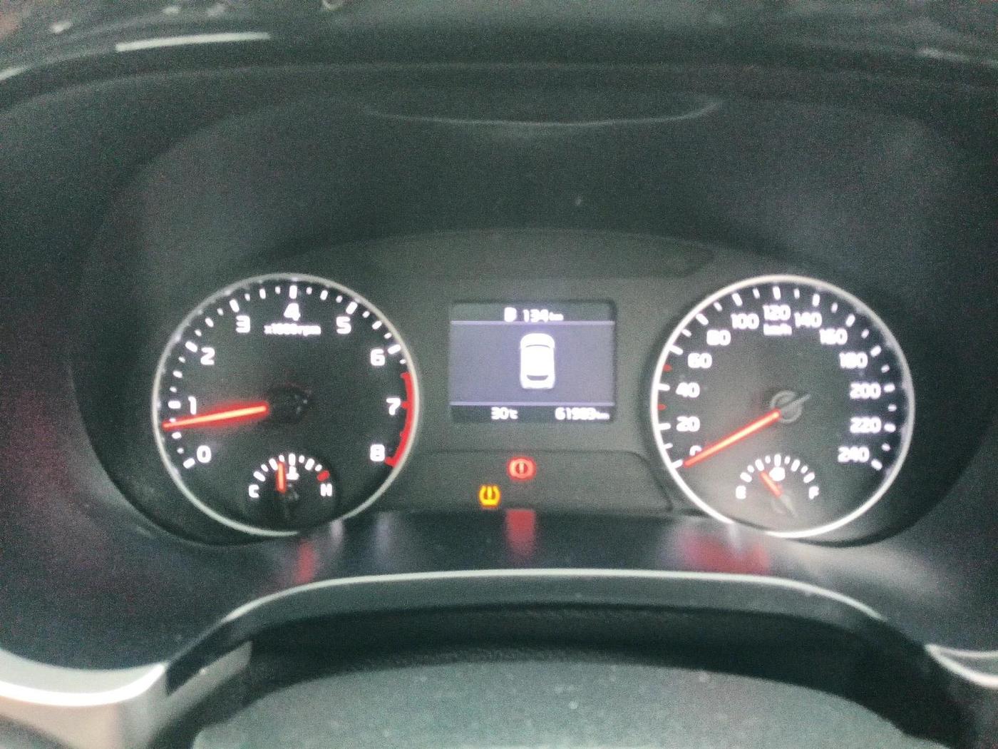 2022 KIA SELTOS HTX PETROL 1.5, Petrol, Manual, 61,983 km, interior