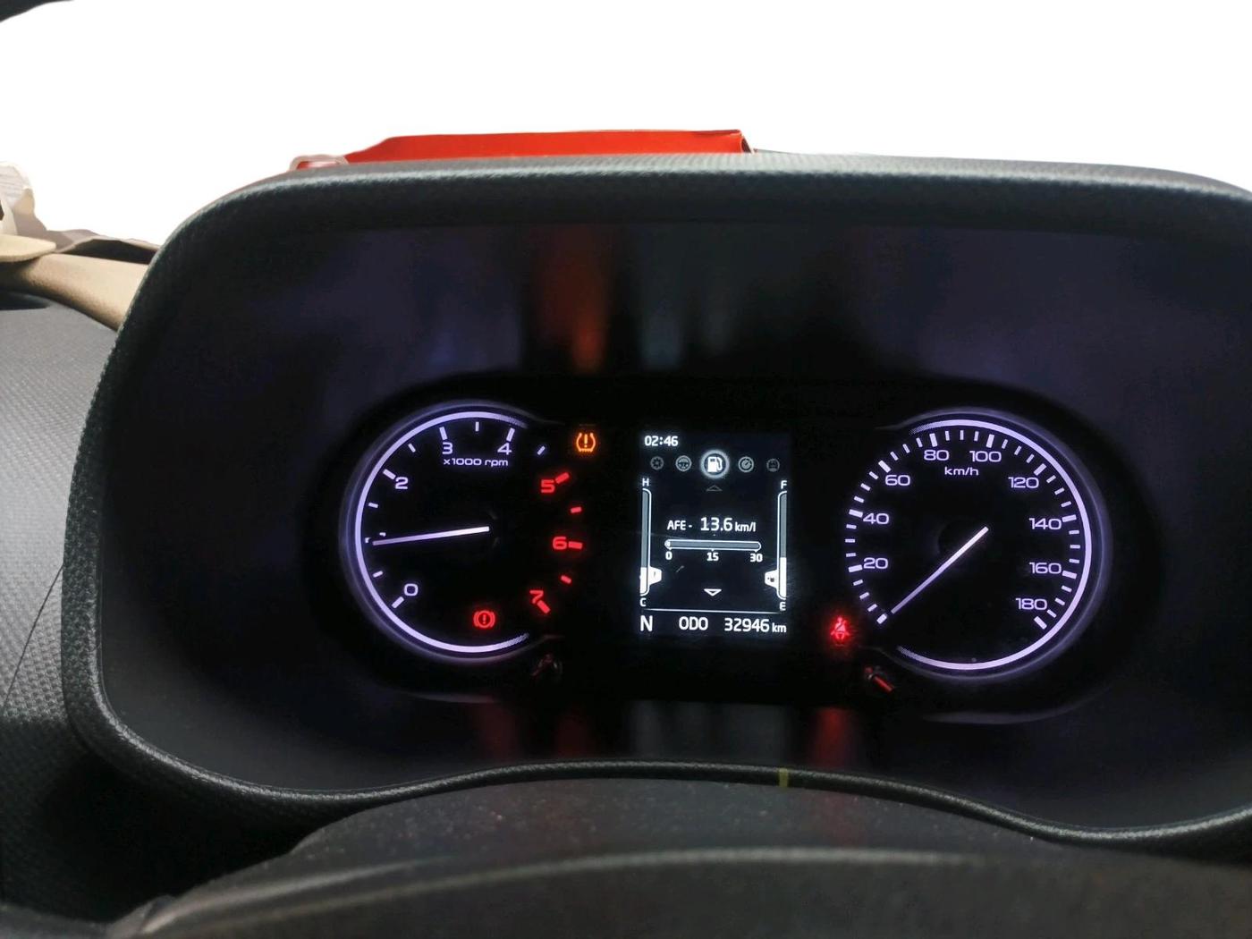 2024 Mahindra BOLERO NEO N 4, Diesel, Manual, 32,946 km, interior