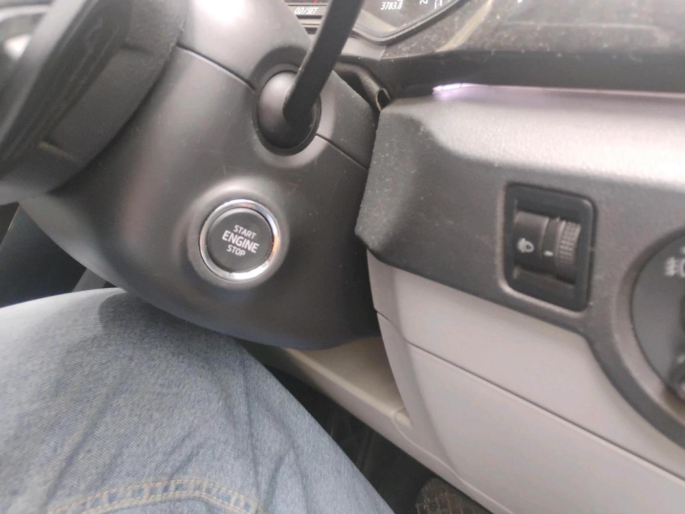2022 Skoda KUSHAQ STYLE 1.0L TSI AT (6 AIRBAGS), Petrol, Automatic, 25,086 km, interior