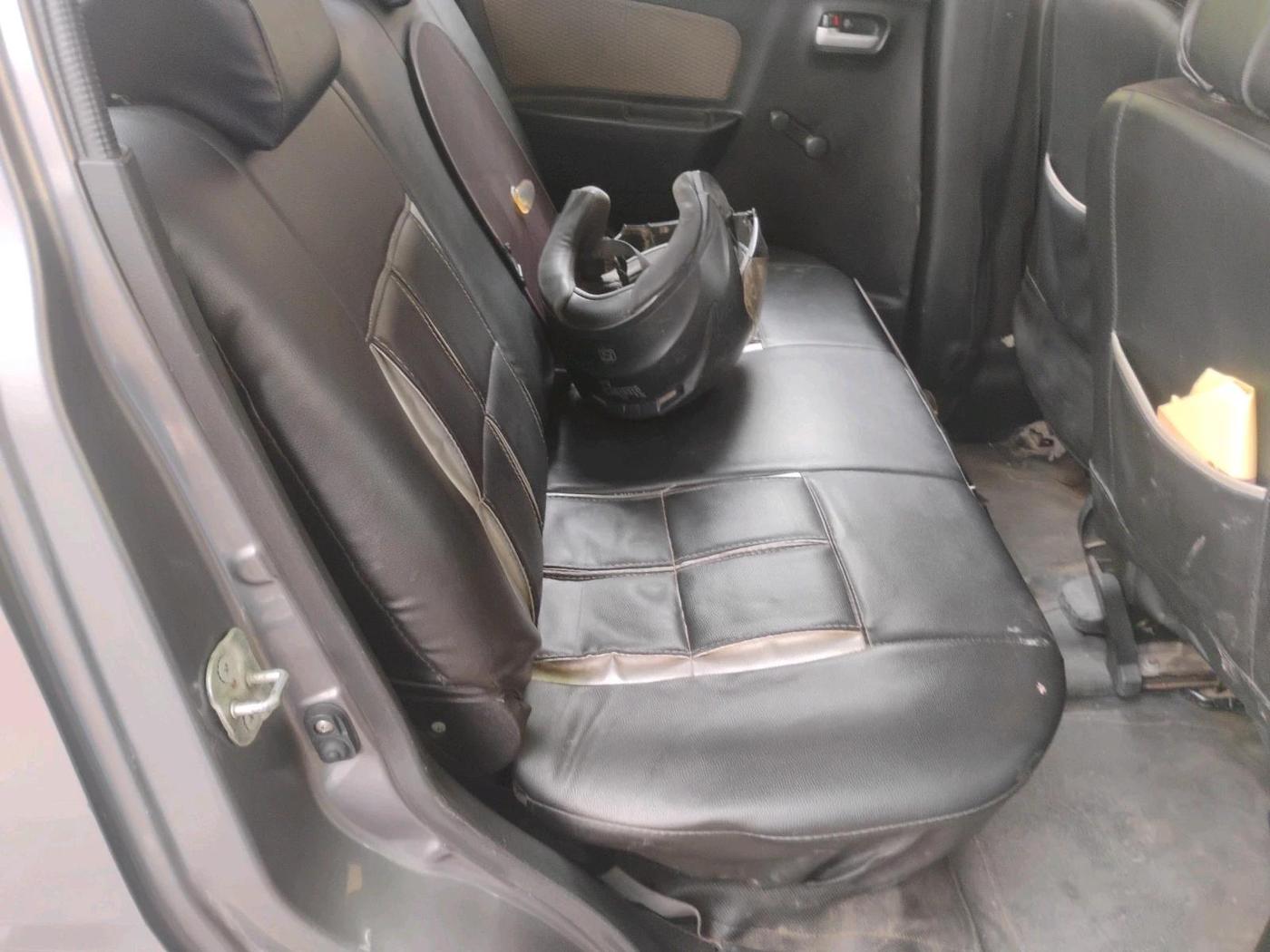 2014 Maruti Wagon R 1.0 LXI, Petrol, Manual, 53,834 km, interior