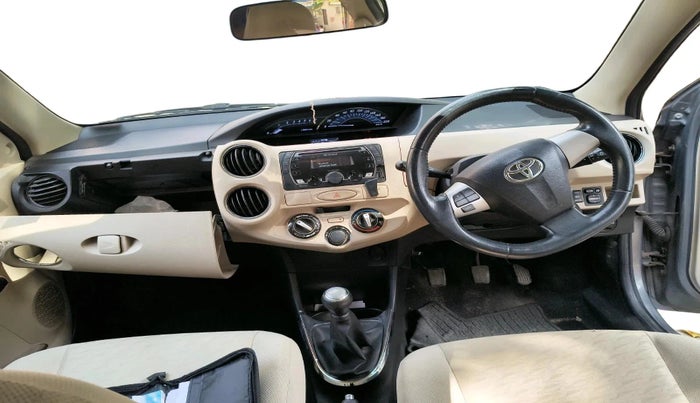 2016 Toyota Etios Liva VX, Petrol, Manual, 19,804 km, interior