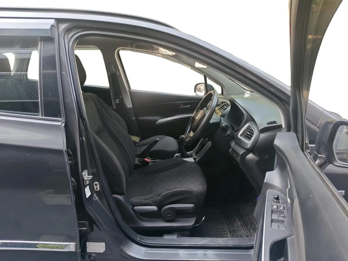 2017 Maruti S Cross ZETA 1.3, Diesel, Manual, 1,02,804 km, interior