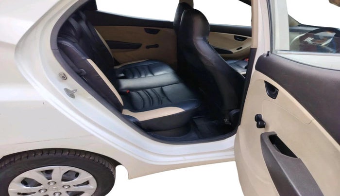 2016 Hyundai Eon MAGNA +, CNG, Manual, 1,23,640 km, interior