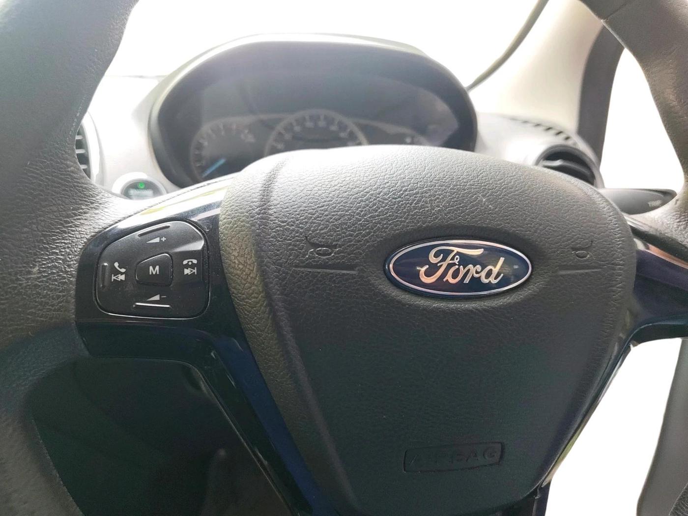 2020 Ford New Figo TITANIUM 1.2 PETROL MT, Petrol, Manual, 73,997 km, interior