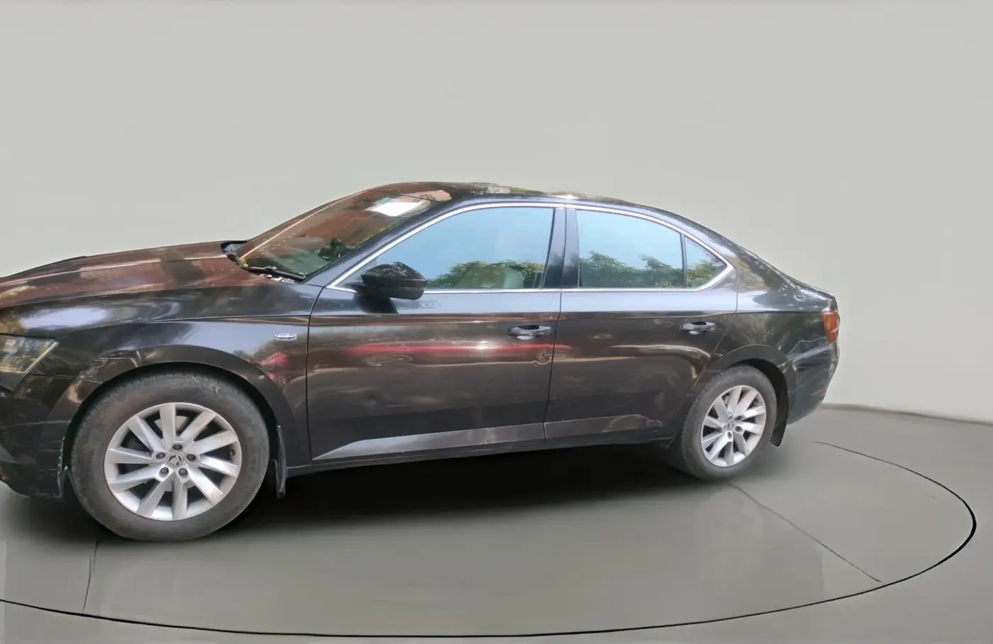 2017 Skoda Superb L&K 2.0 TDI AT, Diesel, Automatic, 1,15,440 km, exterior