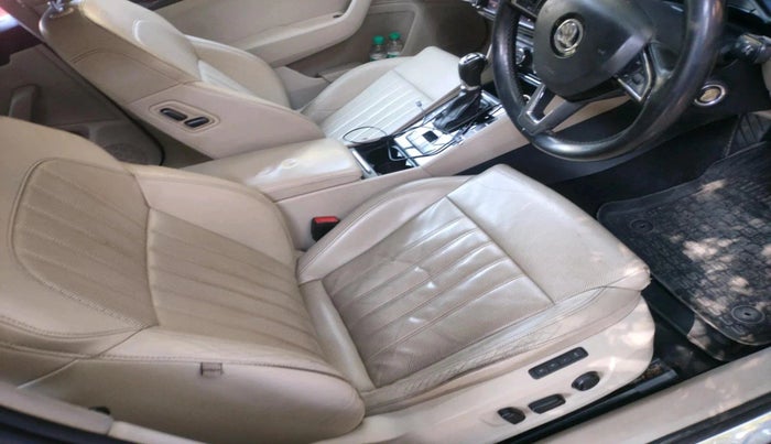 2017 Skoda Superb L&K 2.0 TDI AT, Diesel, Automatic, 1,15,440 km, interior