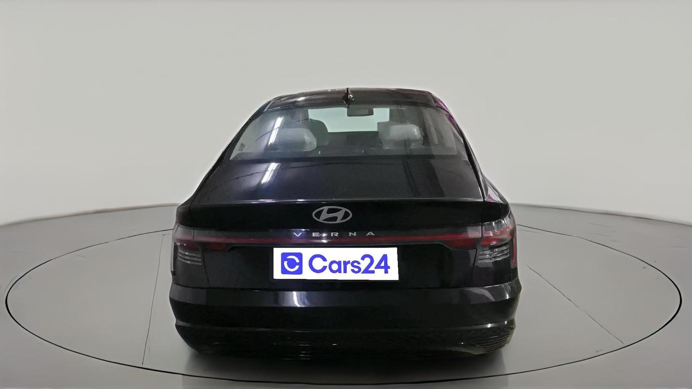2024 Hyundai Verna  SX 1.5 MPI IVT, Petrol, Automatic, 5,092 km, exterior