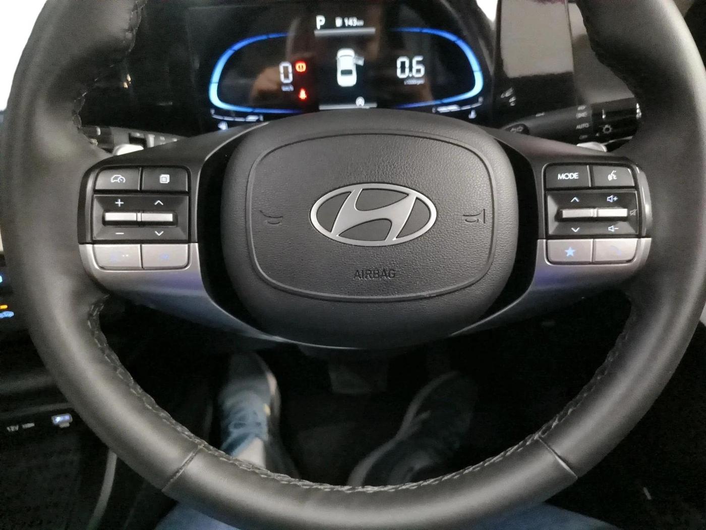 2024 Hyundai Verna  SX 1.5 MPI IVT, Petrol, Automatic, 5,092 km, interior