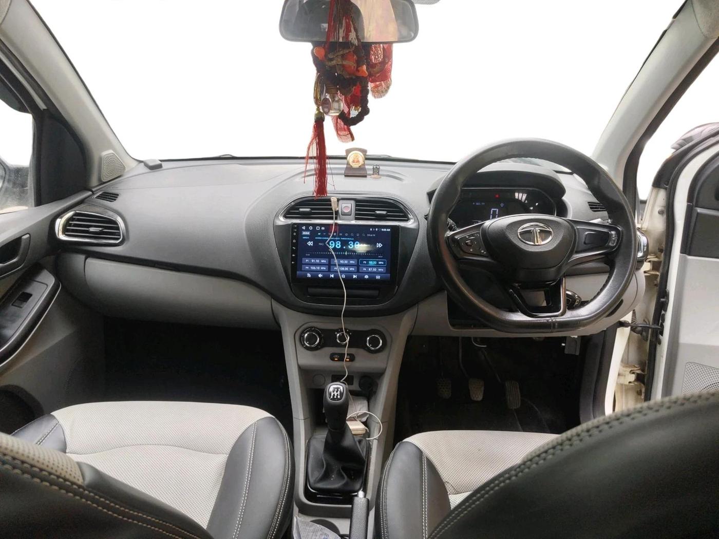 2022 Tata Tiago XT (O) PETROL, Petrol, Manual, 55,529 km, interior