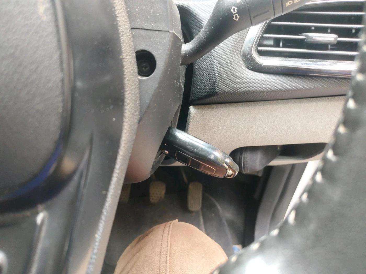 2022 Tata Tiago XT (O) PETROL, Petrol, Manual, 55,529 km, interior