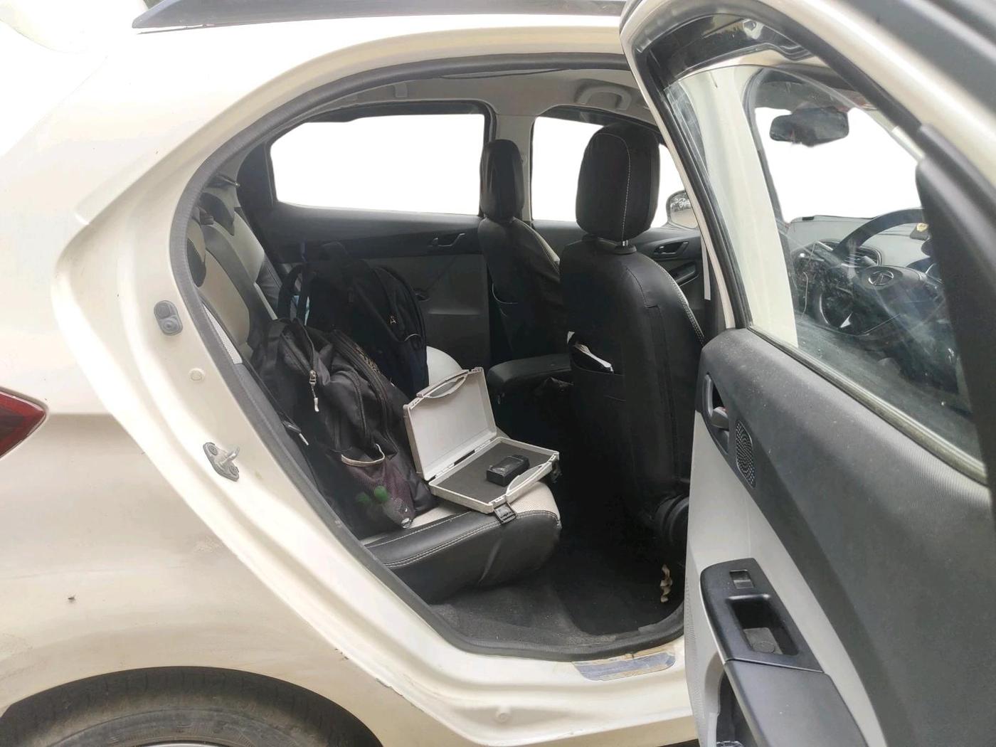 2022 Tata Tiago XT (O) PETROL, Petrol, Manual, 55,529 km, interior