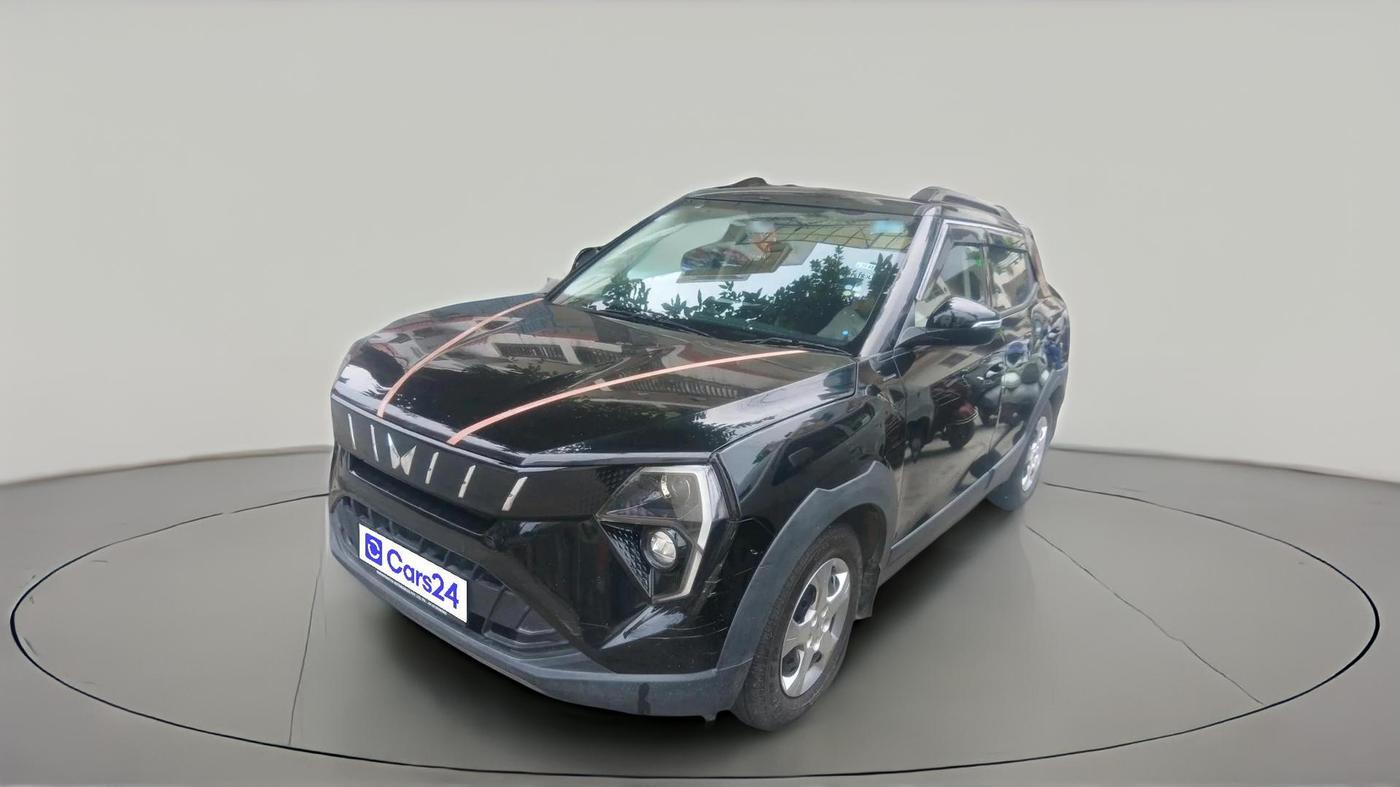 2026 Mahindra XUV 3XO MX2 Pro 1.2 L TCMPFI AT, Petrol, Automatic, 3,896 km, exterior