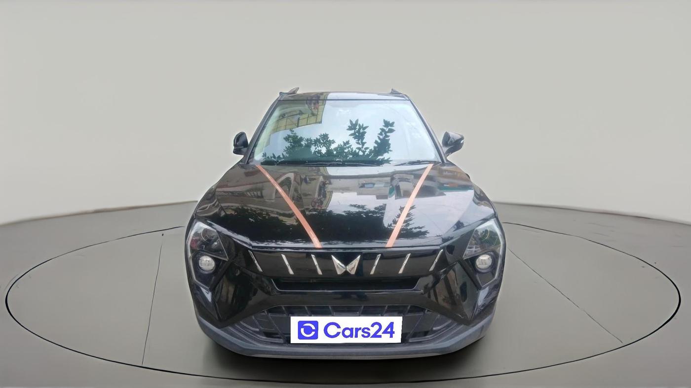 2026 Mahindra XUV 3XO MX2 Pro 1.2 L TCMPFI AT, Petrol, Automatic, 3,896 km, exterior