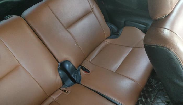 2018 Toyota Innova Crysta 2.4 GX 7 STR, Diesel, Manual, 1,30,347 km, interior