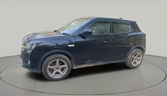 2022 Mahindra XUV300 W4 1.2 PETROL, Petrol, Manual, 35,687 km, exterior