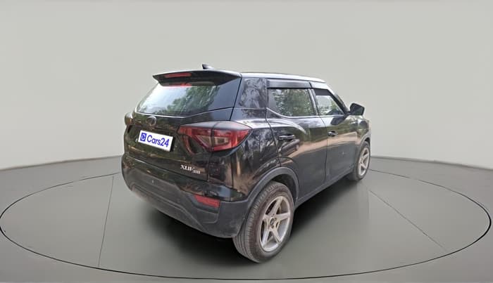 2022 Mahindra XUV300 W4 1.2 PETROL, Petrol, Manual, 35,687 km, exterior