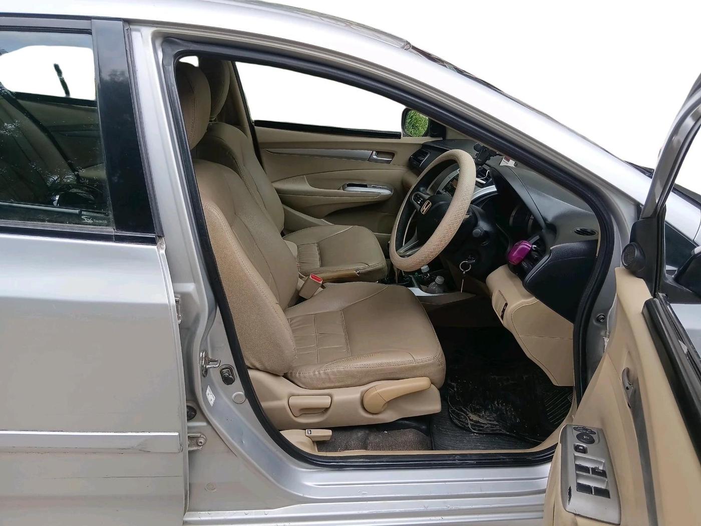 2011 Honda City 1.5L I-VTEC V MT, Petrol, Manual, 2,38,943 km, interior